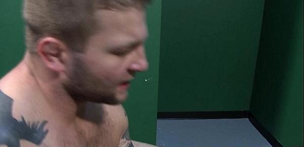 Insatiable top tearing apart bottoms ass